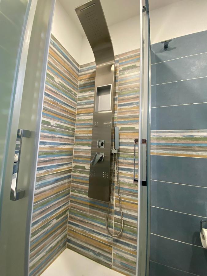 IN CENTRO ROOMS Vicino Cefalù Campofelice Di Roccella Exterior foto