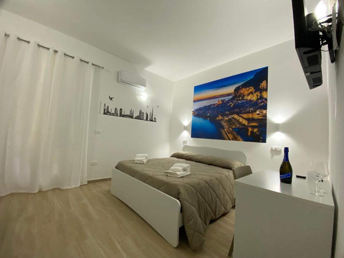 IN CENTRO ROOMS Vicino Cefalù Campofelice Di Roccella Exterior foto