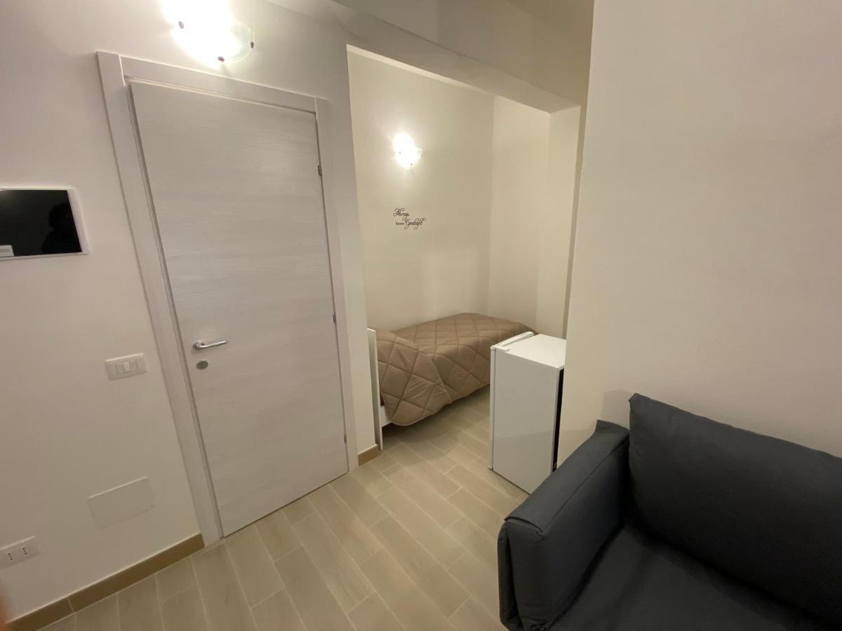 IN CENTRO ROOMS Vicino Cefalù Campofelice Di Roccella Exterior foto
